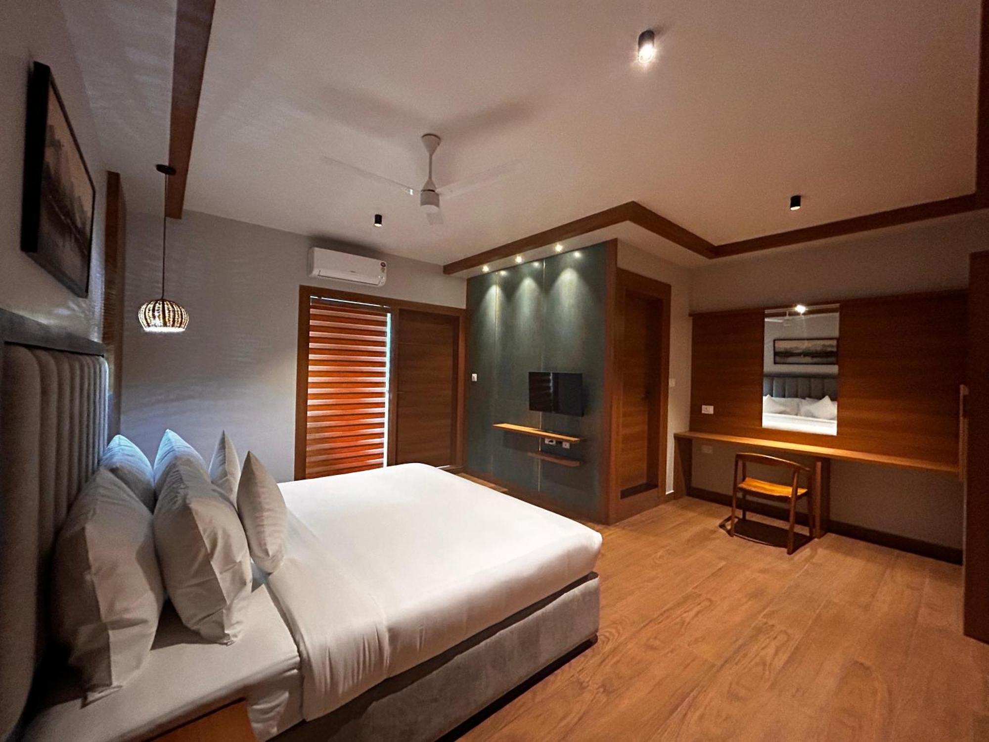 Hotel Cmk Habitat Centre Kochi Exterior foto
