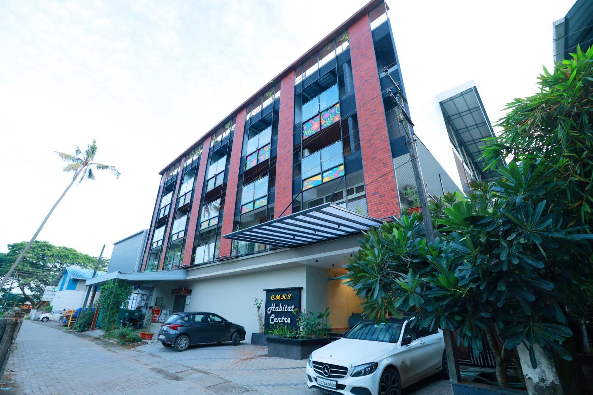 Hotel Cmk Habitat Centre Kochi Exterior foto